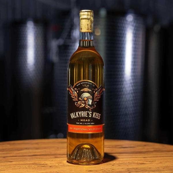 Dry Traditional | Valkyrie's Kiss Mead | Mead | Vinoshipper